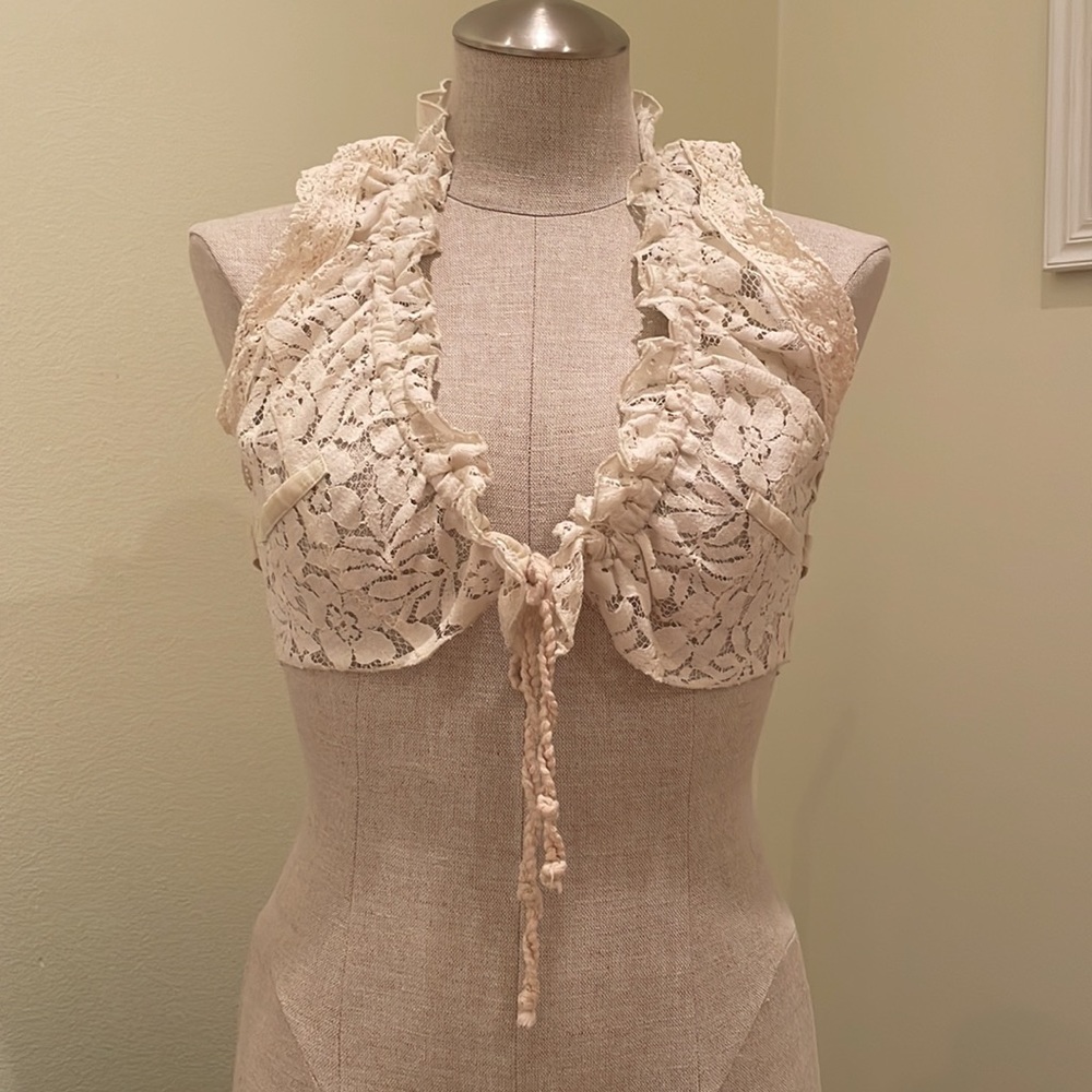 Free People adjustable Boho lace cream tie top size 2